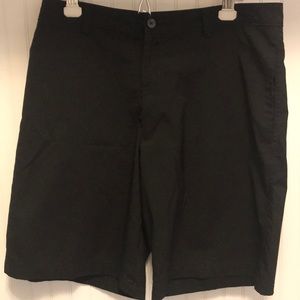 Men’s 34 Champion C9 black golf shorts
